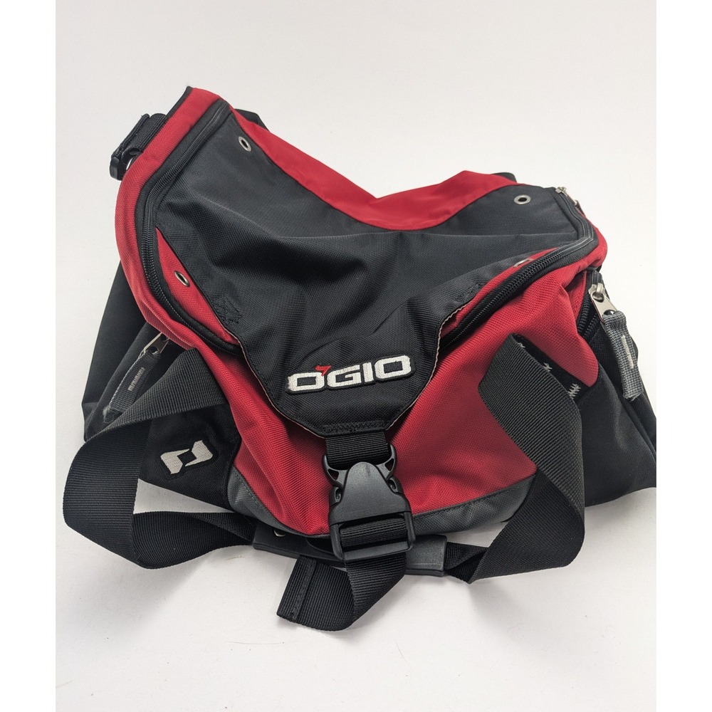 Ogio Crossbody Black Nylon Medium Size Lots Of Compartments Carrying Ba
